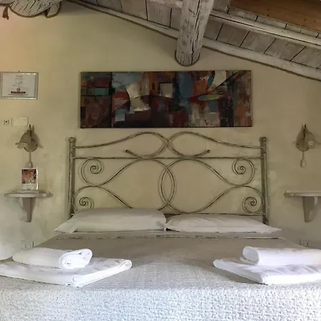 Casal Del Pigno 招待所 佩斯基耶拉德加达